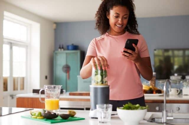 Food entries in a tracking app are crucial for flexible dieting